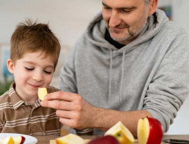 enfant fruit papa