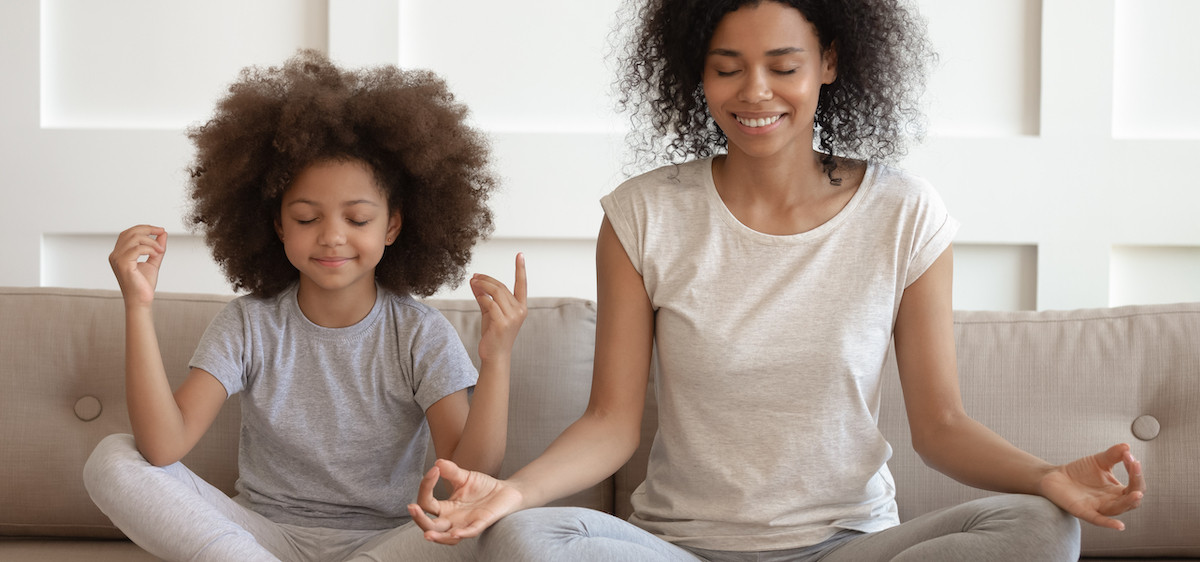Pour limiter les effets du stress sur votre enfant, privilégiez l’écoute et les rituels quotidiens.