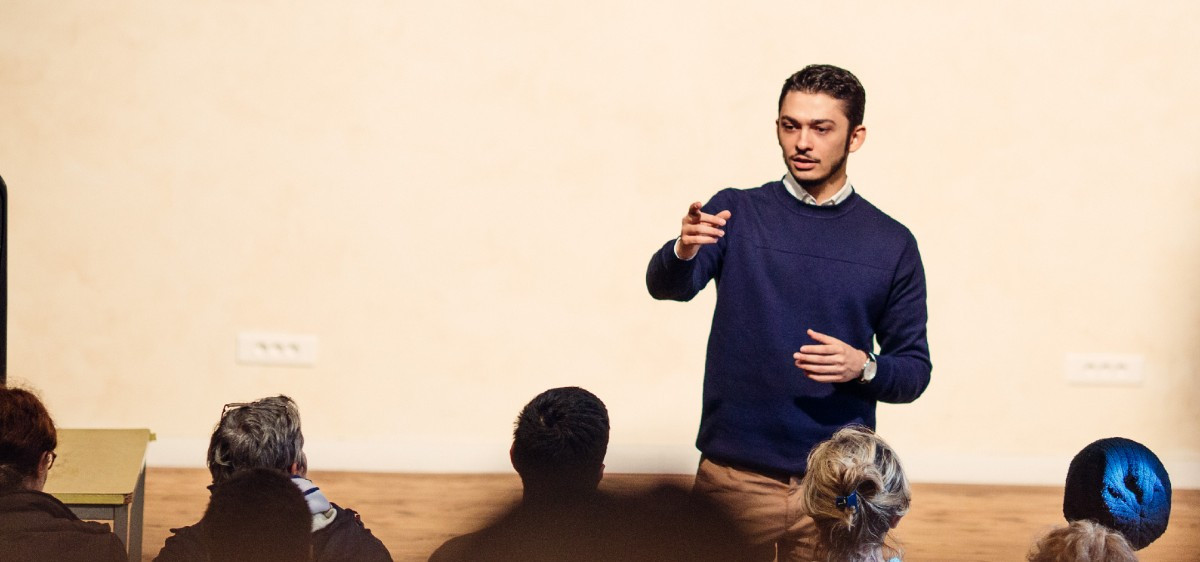 Ahmet réduit les inégalités via l’art oratoire