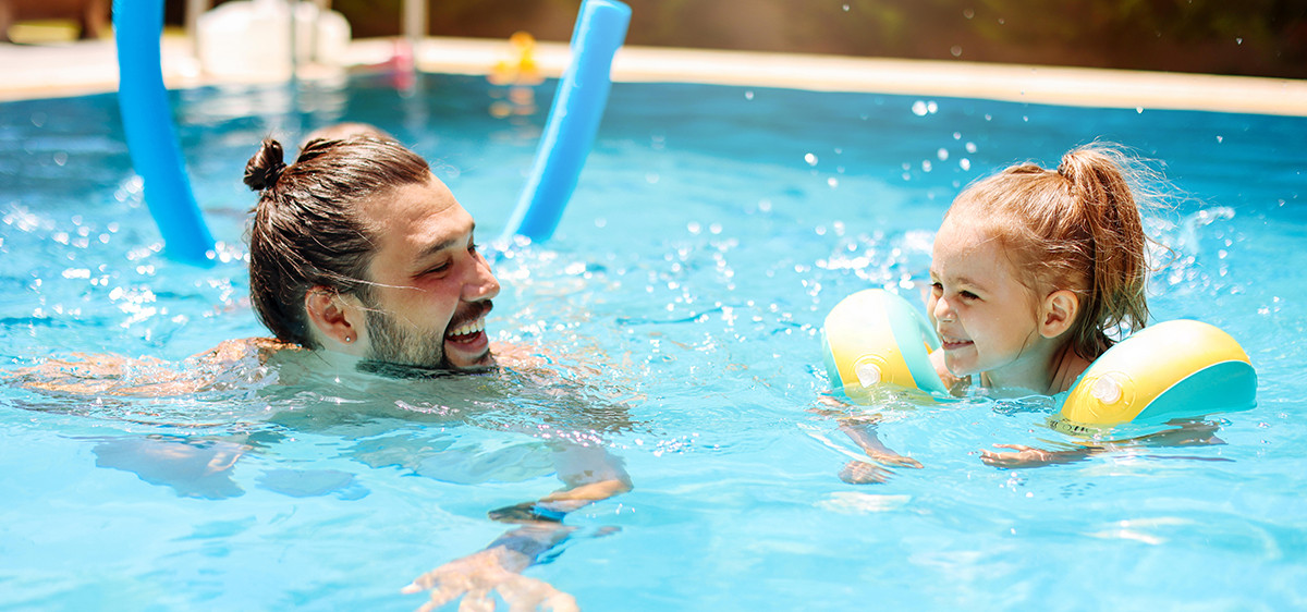 apprendre à nager enfant